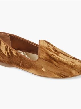 The Heron Loafer, Amber Velvet, Size 6.5